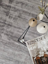 Tribeca Grå - Handvävd Viskosmatta