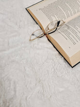 Heaven Deluxe Vit - Matta med pälskänska - K/M Carpets | Mattfabriken