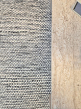 Nacka Svart/Vit - Kvadrat Ullmatta - KM Home | Mattfabriken